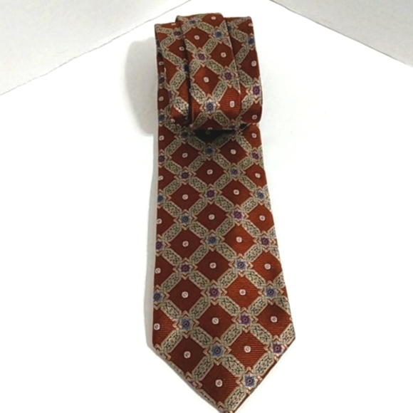 JOS. A. BANK SIGNATURE COLLECTION SILK NECK TIE - Picture 1 of 11
